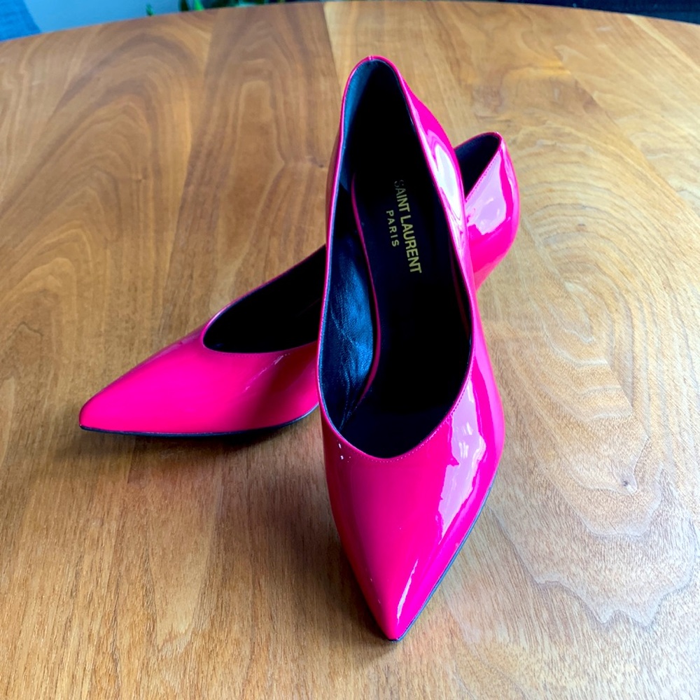 Saint Laurent Paris Patent Leather Pump, size 37.5, NWOT